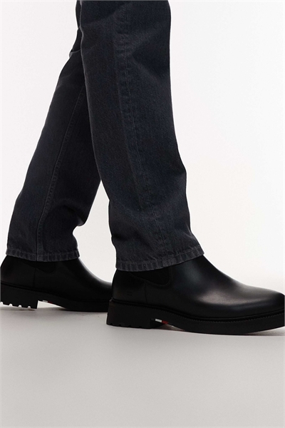 Кожаные удобные ботинки челси черного цвета артикул 148847395