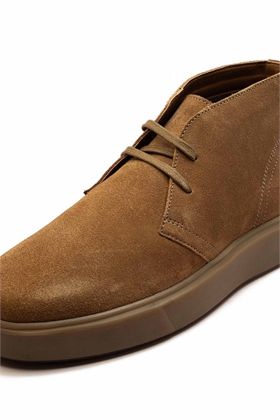 Повседневные замшевые ботинки-чукки «JETHRO» на шнурках артикул 148271489