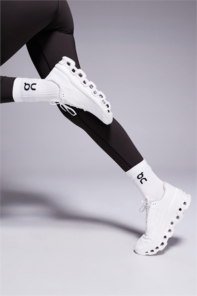 Кроссовки для бега Cloudmonster Void артикул 140890799