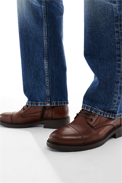 Кожаные ботинки на шнурках артикул 148489146