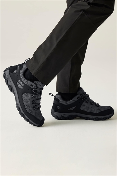 Водонепроницаемые низкие ботинки Edgepoint IV серого цвета артикул 154592498