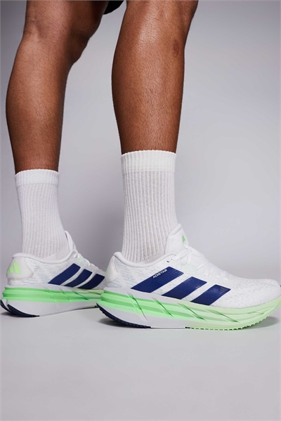 Кроссовки Adidas Running Adistar 4 белого и темно-синего цветов артикул 149143920