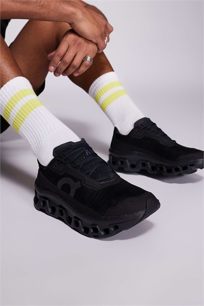 Кроссовки для бега Cloudmonster Void артикул 141034982