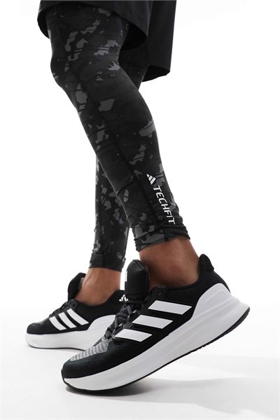 Кроссовки Adidas Running Ultrarun 5 черного цвета артикул 134218115