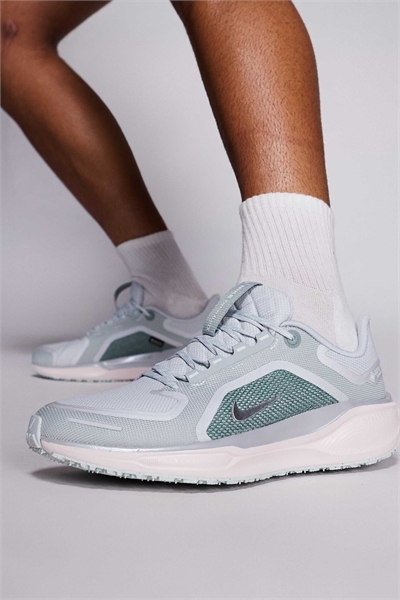 Беговые кроссовки Air Zoom Pegasus GORE-TEX артикул 147141075