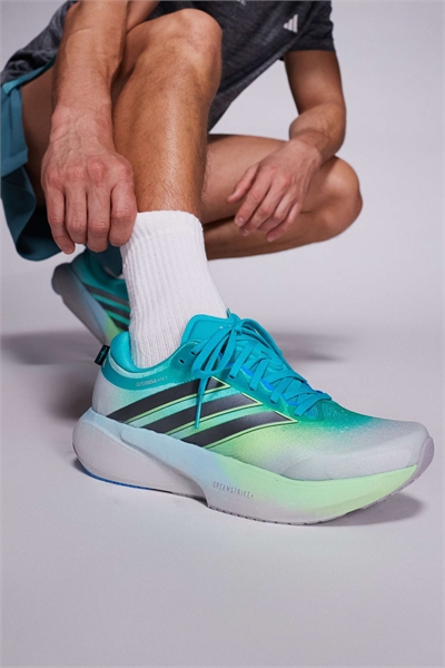 Кроссовки Adidas Running Supernova Rise 3 серо-зеленого и белого цвета артикул 150040935