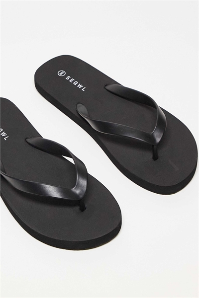 Шлепанцы Mamun Thong артикул 140625589