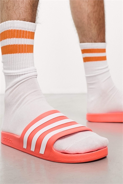 Сланцы Adidas Sportswear Adilette «Aqua» оранжевого цвета артикул 127299642