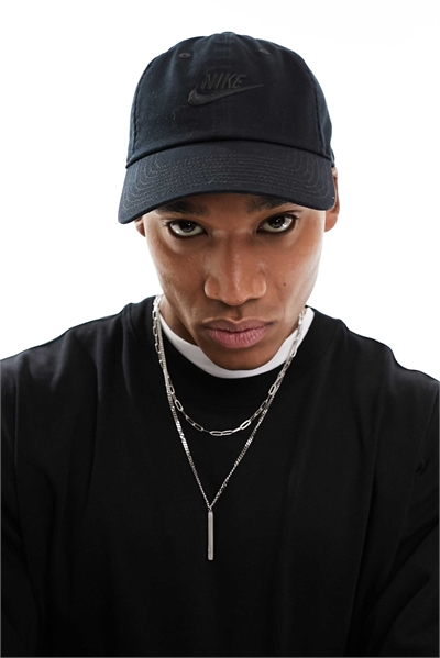 Кепка с логотипом клуба, черная артикул 132623563