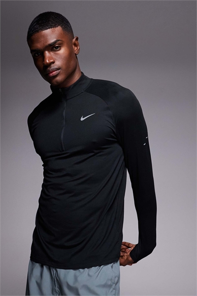 Длиннорукавная кофта Stride Dri-FIT с полузастежкой-молнией, черного цвета артикул 137321836