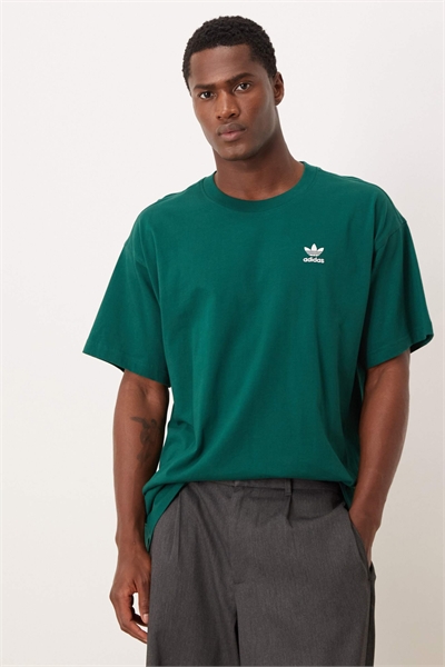 Незаменимая футболка оверсайз зеленого цвета артикул 149627204