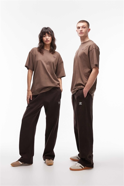 Незаменимые джоггеры с открытым подолом коричневого цвета артикул 149627246