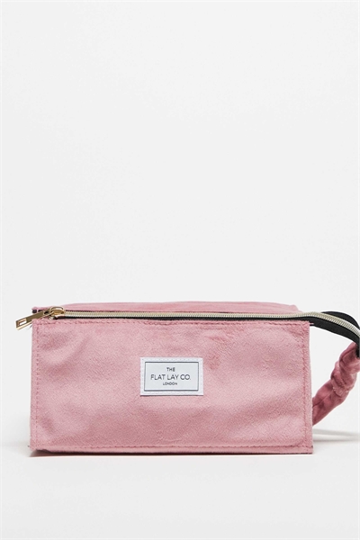 Косметичка Flat Lay Co. — розовый бархат артикул 146137019