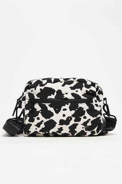 Женская сумка через плечо с жаккардовым принтом «коровьи пятна» в нескольких цветах артикул 154895110