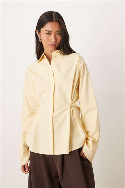 Рубашка из чистого хлопка с затянутой талией лимонно-желтого цвета артикул 153753599