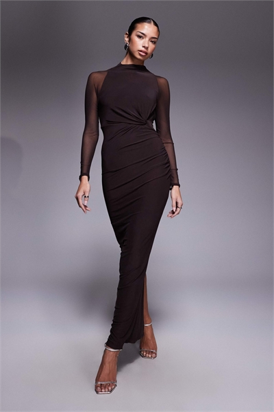 Макси-платье с длинными рукавами, сетчатой текстурой, закрученным декольте и завязками на шее артикул 154762166