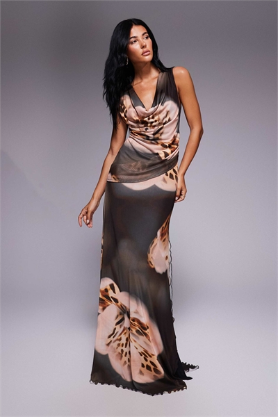 Макси-платье с мягким капюшоном и принтом артикул 150173160