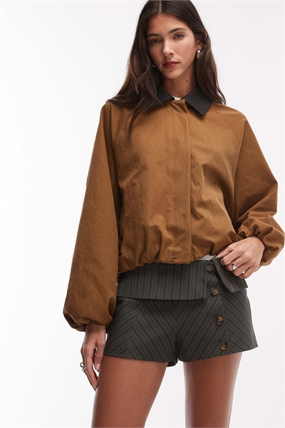 Мини-шорты с тонкими полосками от Wamuka артикул 155589517