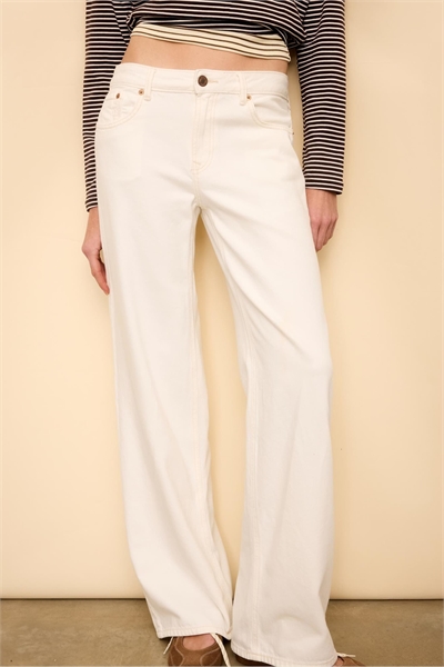 Джинсы D91 с низкой посадкой и широкими брючинами из твила цвета ванили артикул 155774665