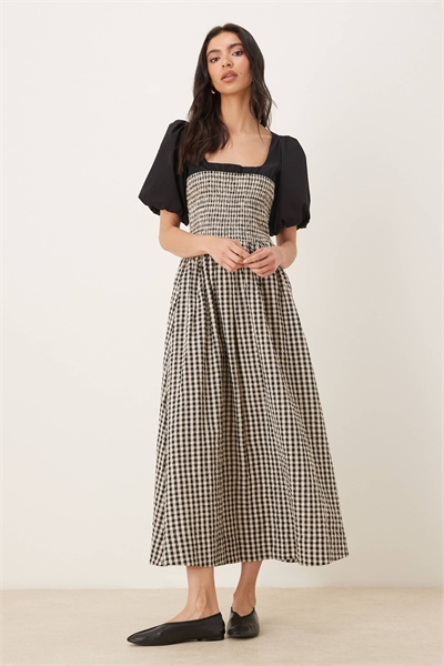 Макси-платье с рюшами на лифе и рукавами-буф артикул 151671885