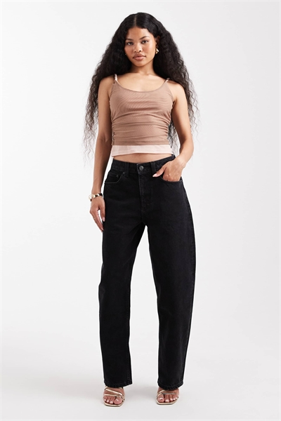 ASOS DESIGN Petite узкие джинсы-барель черного цвета с эффектом вымытого артикул 148414377