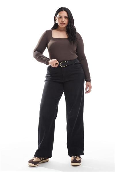 Джинсы с высокой талией и широкими брючинами, вымытые черного цвета артикул 143767682