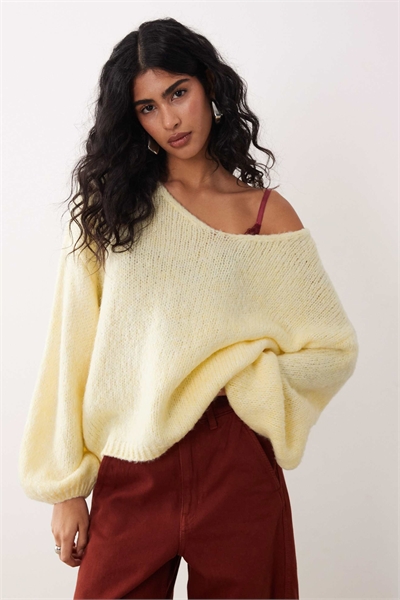 Оверсайз-свитер из трикотажа пастельно-желтого цвета с двусторонней конструкцией артикул 152323139