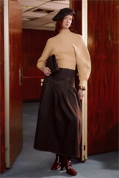 Tolu Coker x Topshop вязаный свитер с овальными рукавами бежевого цвета артикул 151451321