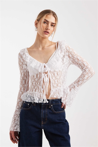 Топ с рюшами и завязками спереди из кремового кружева артикул 155719318