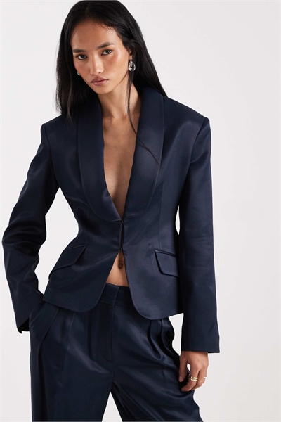 Атласный смокинг-блейзер для торжественных случаев с идеальной посадкой co-ord артикул 152321043