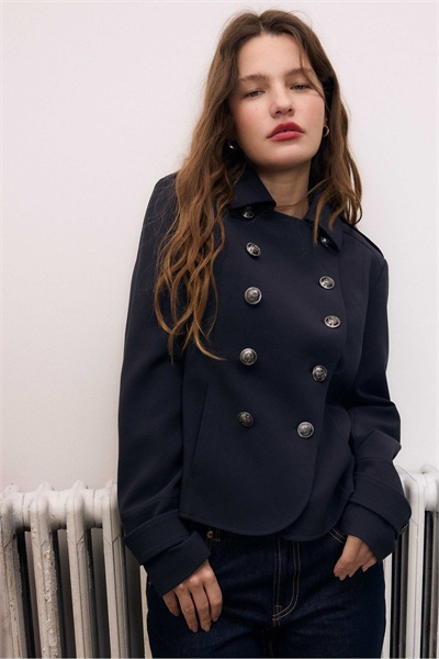 Блейзер с гравированными пуговицами артикул 155772752