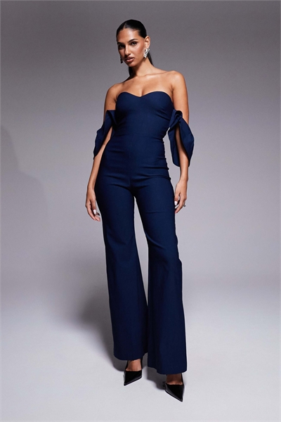 Комбинезон с квадратным вырезом, рукавами с оборками и широкими брючинами артикул 153417526