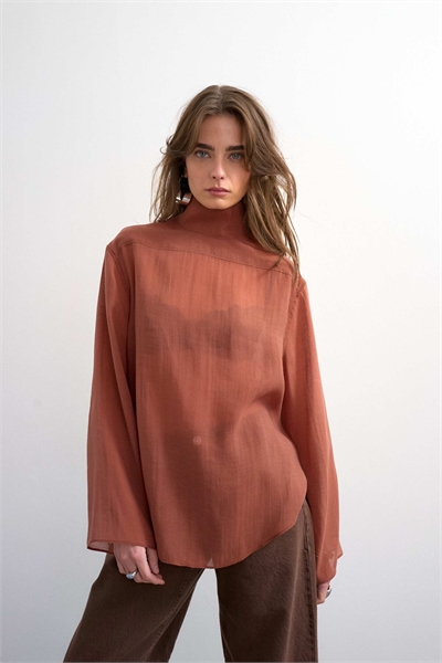 Рубашка с воротником-воронкой и длинными рукавами артикул 154960770