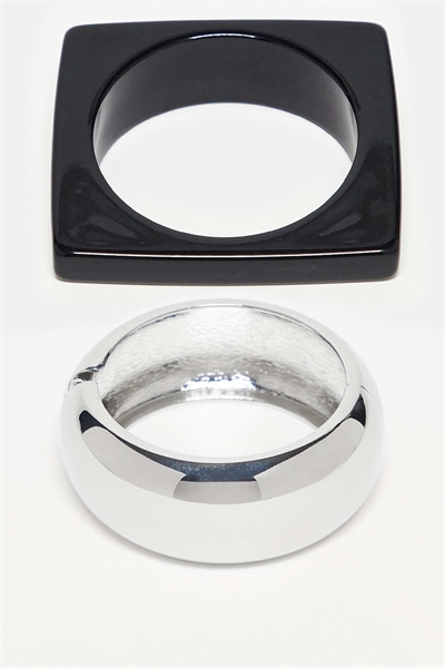 Набор из 2 браслетов из смолы с квадратной формой артикул 152629969