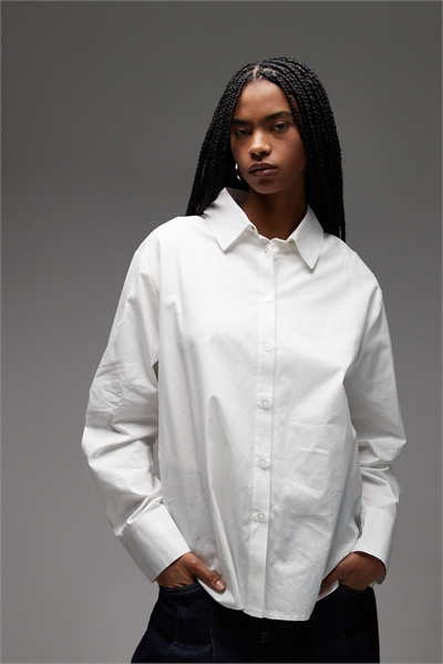Рубашка свободного кроя с длинными рукавами артикул 148073385