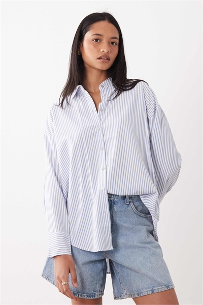 Рубашка свободного кроя артикул 136528806