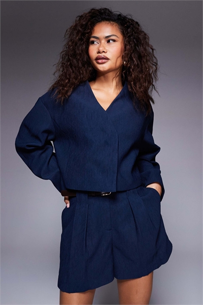 Укороченный блейзер с фактурной текстурой, скроенный по фигуре co-ord артикул 143049209