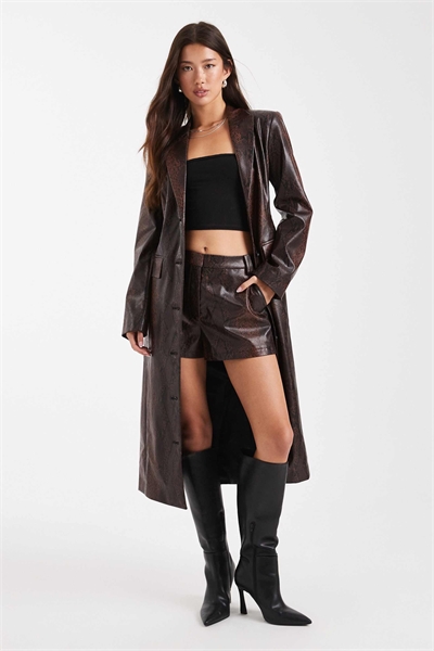 Блейзер из искусственной кожи с удлиненным кроем, скроенный по фигуре co-ord артикул 148786776