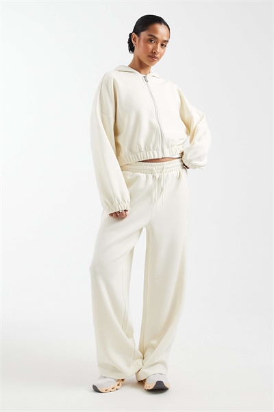 Джоггеры с мягкой тканью и широкими брючинами co-ord артикул 152860118