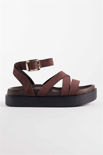 Сандалии на плоской платформе с ремешками артикул 152702860