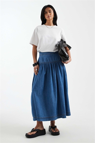 Джинсовая юбка макси с заниженной талией артикул 152860113