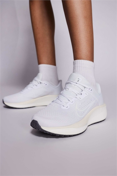 Тренеры Quest 6 артикул 149998016