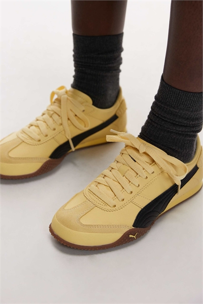 Кроссовки Bella артикул 152905288