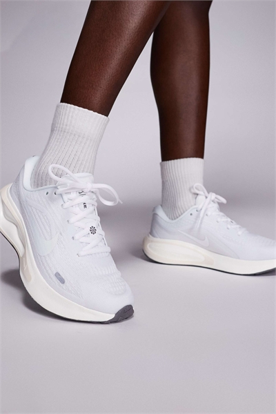 Кроссовки Journey Run артикул 149998001