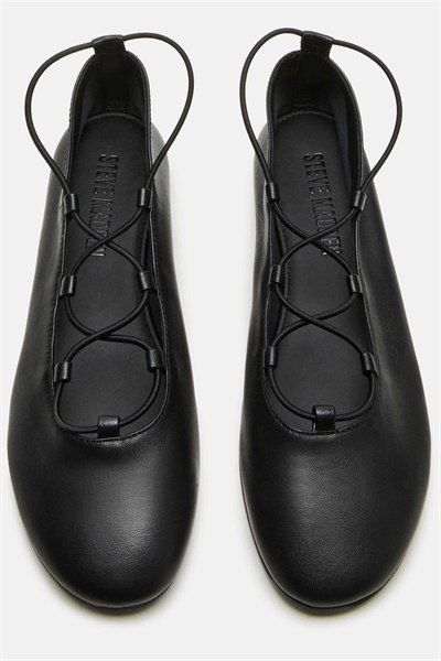 Балетки с эффектными ремешками артикул 149514405