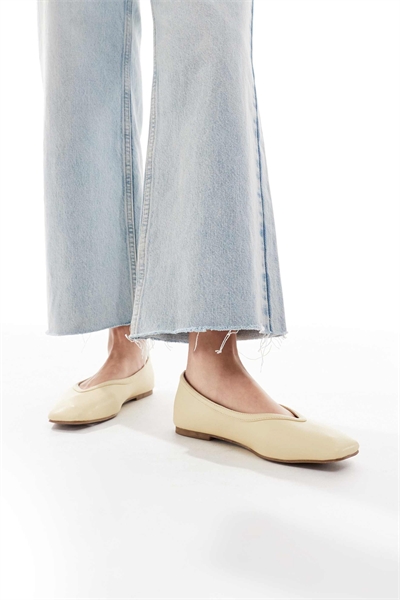 Балетки с квадратным носком от Maryana артикул 141463732