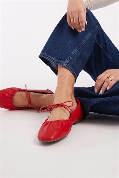 SEQWL Iris — балетки широкой посадки с рюшами и завязками артикул 152188767