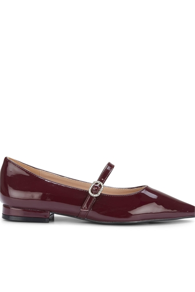 Балетки с заостренным носком и застежкой-пряжкой артикул 151942675