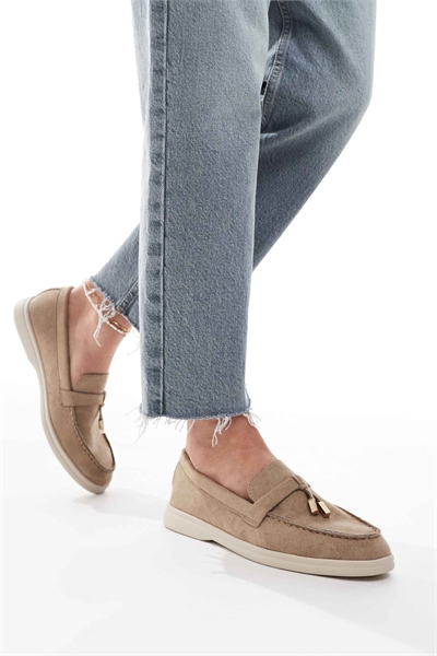 Лоферы Panther с кисточками артикул 139734583