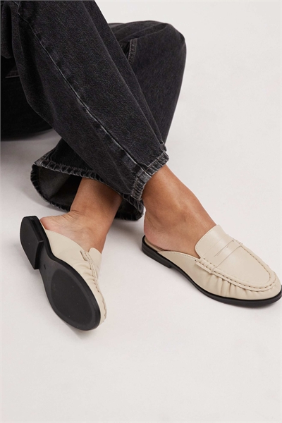 Лоферы Leeds с загнутым носком артикул 154334718